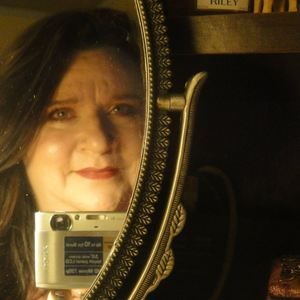 Meet your Posher, Leah